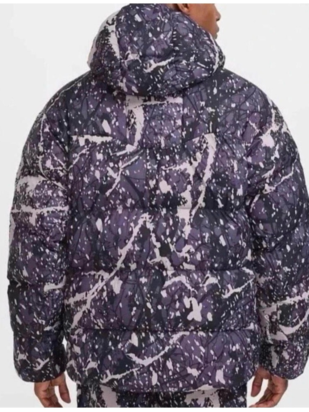 BNWT Nike ACG Therma-Fit Lunar Lake PrimaPuffer Jacket
HF0033-573 Size S